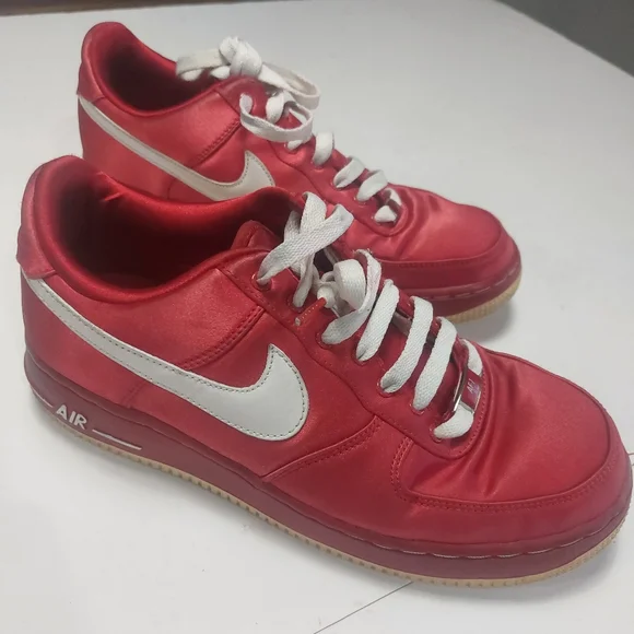 NIKE AF1 Air Force 1 Vintage Women's Sneakers Size Valentines Red Satin